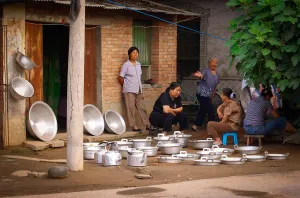 Everyday Life: Women Merchants in a Rural Chinese Neighborhood