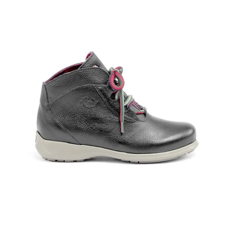 Jose Saenz Stylish Rural Ankle Boot - Available in Multiple Colors