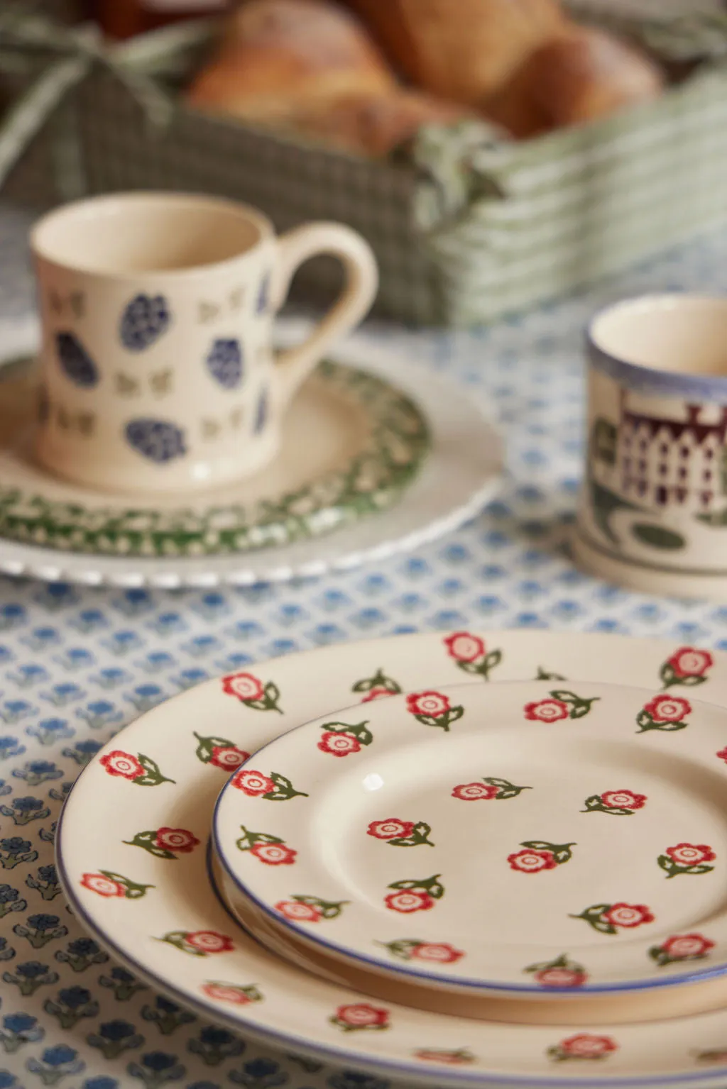 Scattered Rose Side Plate